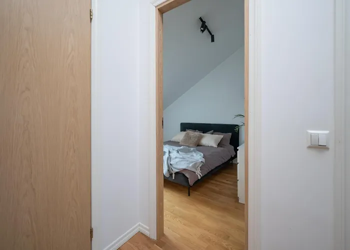 & Cozy Rooftop Flat 公寓